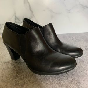 Ecco Black Leather Booties - Barely Worn - Size 36